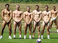 Twink atleti palestrati – pompini sotto la doccia e sborrate calde