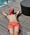 I ragazzi di gennaio si scaldano a vicenda con pompini e seghe