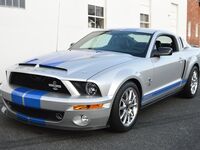 Twink rasati e lisci – cazzi giovani da succhiare lunedì