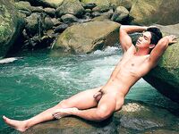 Twink rasati e lisci – cazzi giovani da succhiare lunedì