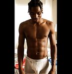 Foto AI hardcore dall’archivio – cazzi duri e buchi aperti