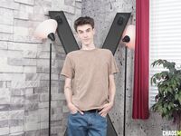 Derek Kage & Max Mabry – muscoli, cazzi e sborrate in faccia