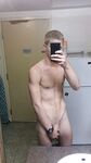 Giovani twinks gay in pose calde e sensuali
