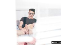 Coinquilini universitari gay in sesso intimo