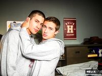 Lezioni di sesso gay hard al college