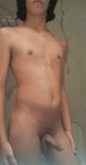 Artur femboy italiano 20 anni con 13 cm non circonciso