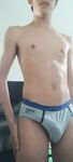 Artur femboy italiano 20 anni con 13 cm non circonciso