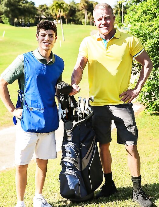 Dale Savage sbatte Kaleb Stryker fino a fargli gridare daddy