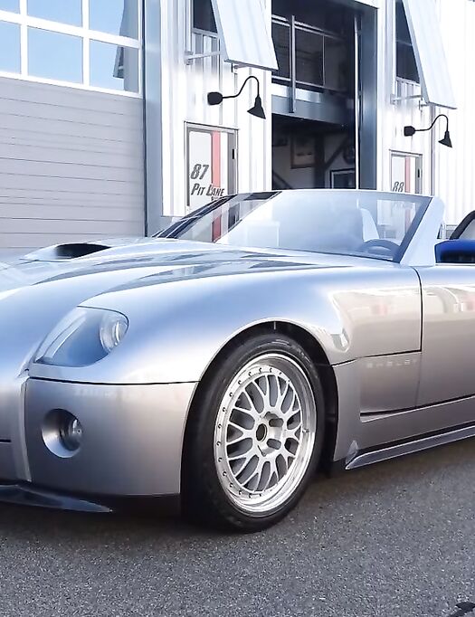 Twink rasati e lisci – cazzi giovani da succhiare lunedì