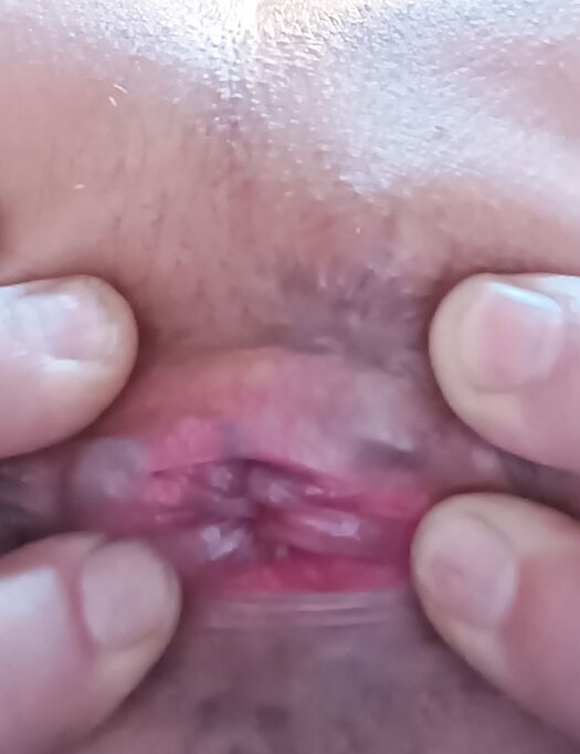 Il mio buco aperto per chi vuole mettermelo dentro