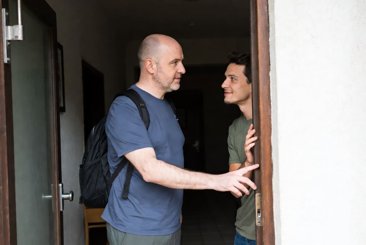 Immagine Incontro Passionale con un Uomo Maturo di 65 Anni a Casa Mia