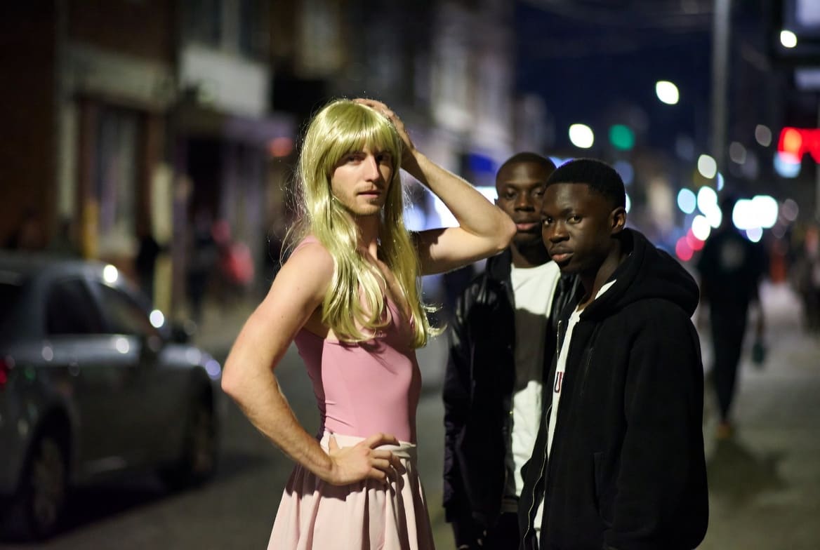 Immagine Zia Niky e i ragazzi neri: la mia notte di sottomissione totale in un appartamento pieno di cazzi africani