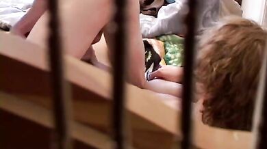 Gay guardone gira un filmino porno