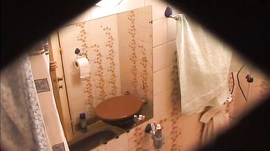 Ragazzo etero si fa una sega