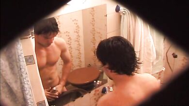 Ragazzo etero si fa una sega