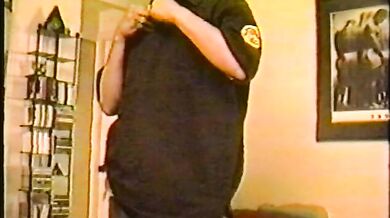 Ragazzo sudamericano si sditalina il culo