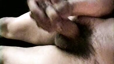 Arabo gay si masturba