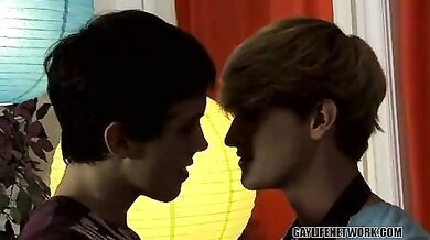 Fidanzatini gay scopano