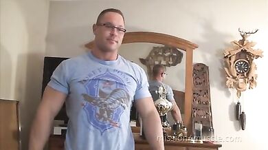 Bel corpo muscoloso gay