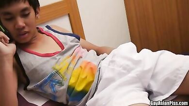 Masturbazione gay asiatico