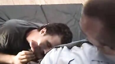 Sborra gay sul mio volto