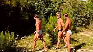 Orgia su una spiaggia gay francese