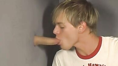 Gloryhole per ragazzino gay