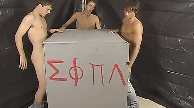 Gloryhole per ragazzino gay