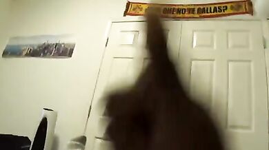 Nero gay si riprende col telefonino