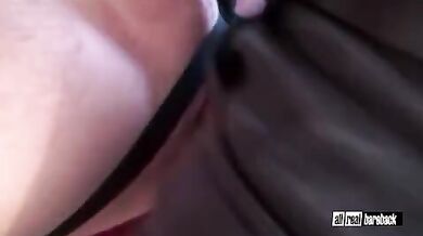 Gay con calzoni in pelle