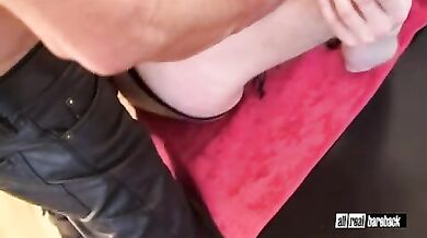 Gay con calzoni in pelle