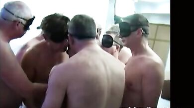 Gay vecchi scopano giovani omosex