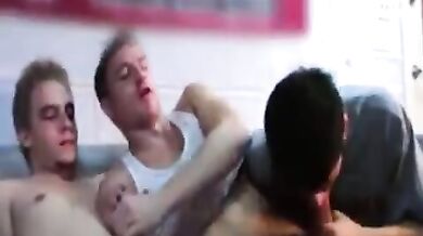 Video amatoriale gay al college