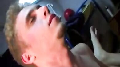 Video amatoriale gay al college