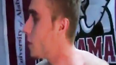 Video amatoriale gay al college