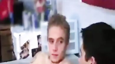 Video amatoriale gay al college