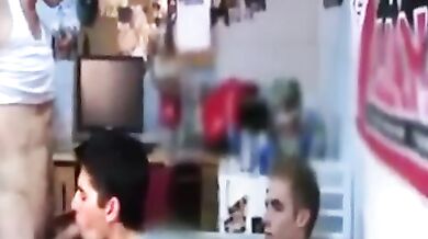 Video amatoriale gay al college