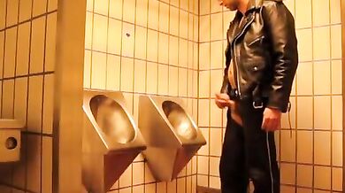 Masturbazione in luogo pubblico