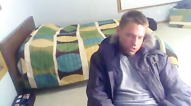 Ragazzo alternativo si masturba