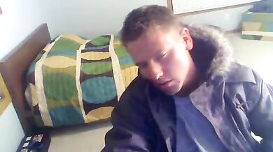 Ragazzo alternativo si masturba