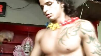 Rapporto omosessuale al bar