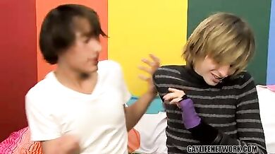 Biondino gay innamorato