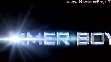 Femmina gay succhia cazzi