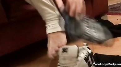 Biondino gay con bocca da pompini