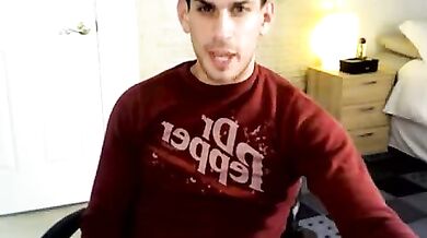 Si masturba il bel pacco