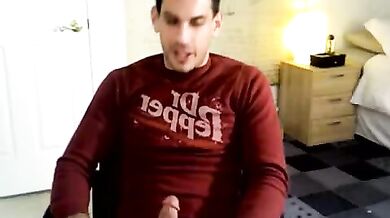 Si masturba il bel pacco