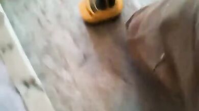 Omosessuale si masturba