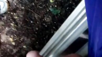 Mi faccio una sega in macchina