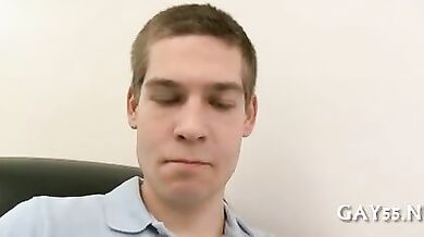 Gli piacciono i cazzi neri