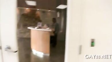 Gli piacciono i cazzi neri